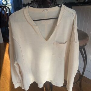 Blu Pepper Cream V-Neck Sweatshirt